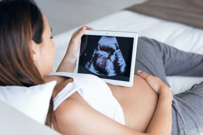 Discover the latest non-invasive imaging technology for mapping uterine contractions during labor in real-time. Learn about its potential to improve maternal and fetal health outcomes.
